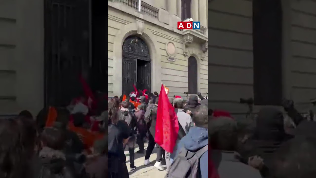 Manifestantes se enfrentaron a golpes con estudiantes gremialistas UC