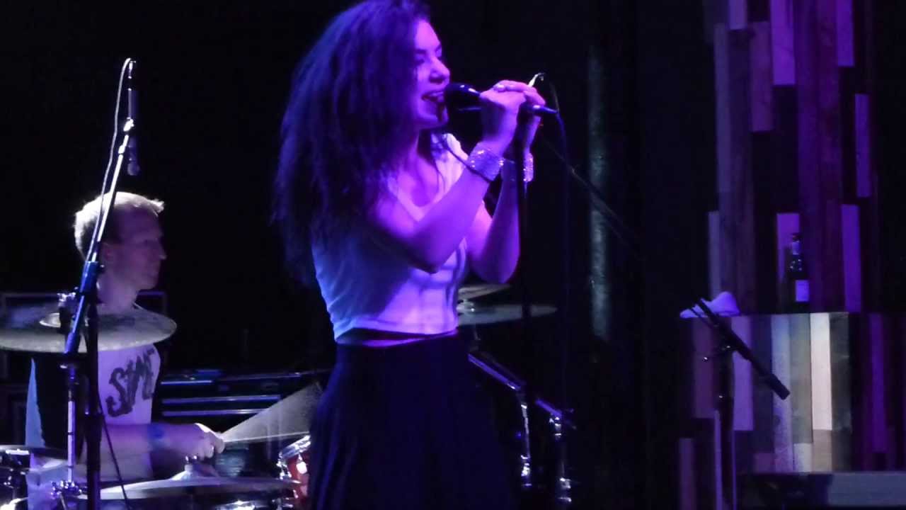 Charli XCX - Nuclear Seasons LIVE HD (2013) Orange County The Observatory