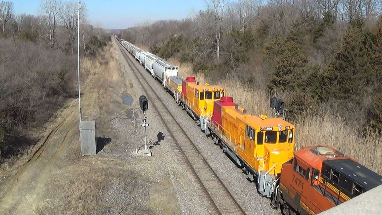 Crandic Switchers and Slug on BNSF Mixed Freight Train