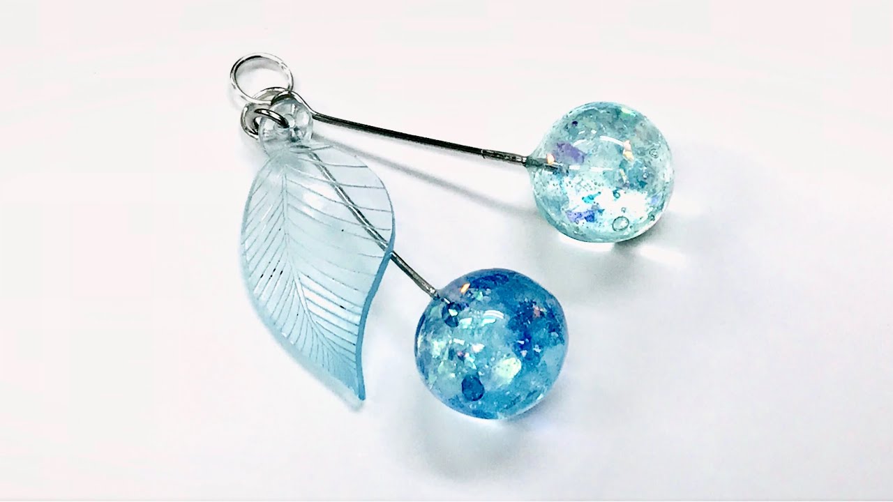 【UVレジン　100均】ブルーチェリーチャーム作ってみました 💙 UV resin Blue cherry