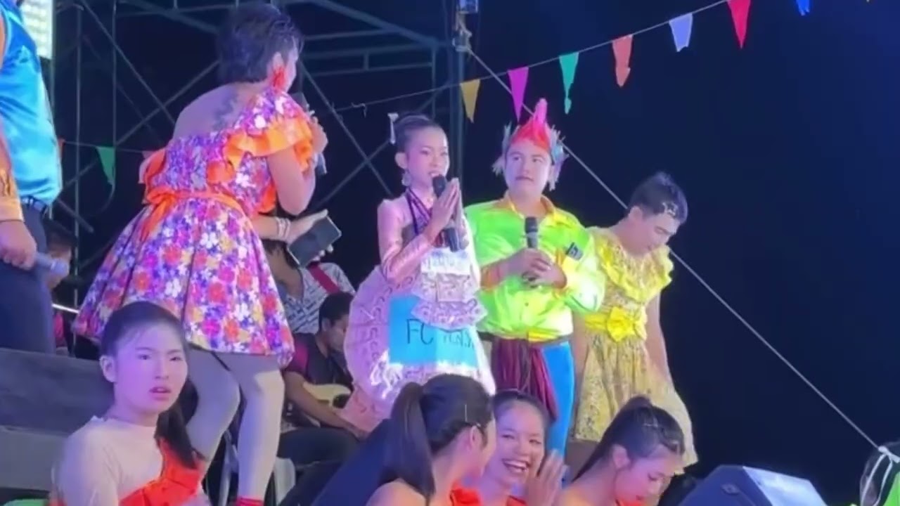 ธิดาลาวรับเชิญเพชรสะออนคอมโบ้ ‼️หมอลำเพชรลำเพลิน