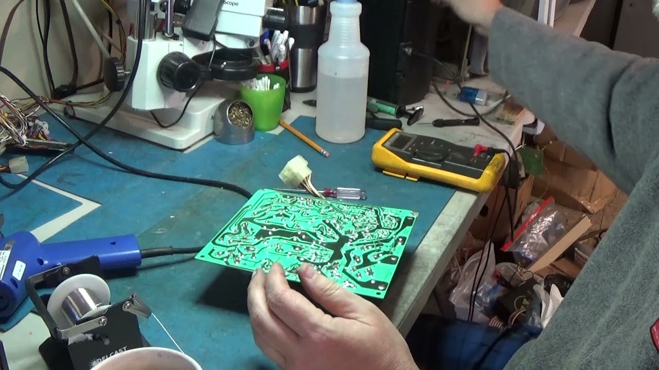 WG V2000 and Electrohome G05-802 Deflection PCB Repairs..   2 for 1!