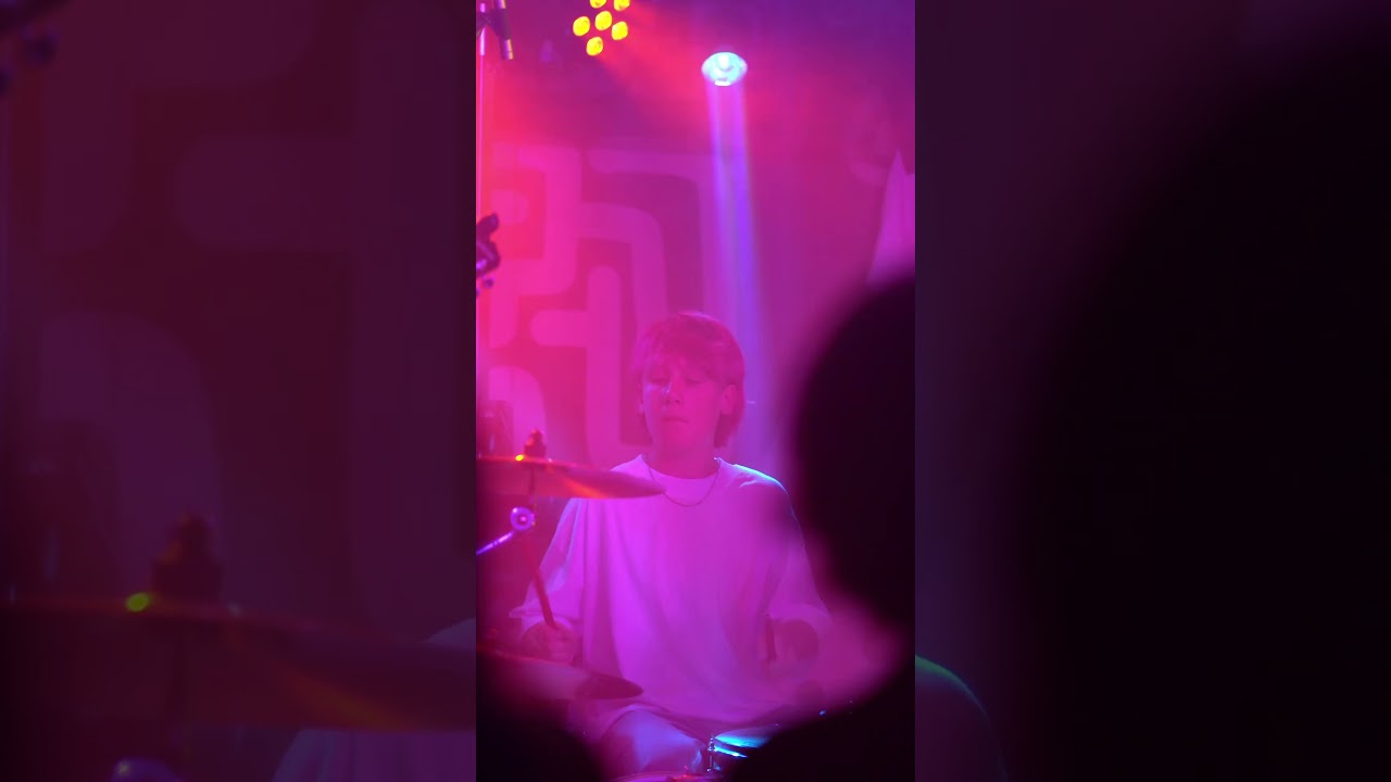 Dunkelblau - Releasekonzert - I don&acute;t get it #livemusic #rock #newmusic #newcomerband #indierock