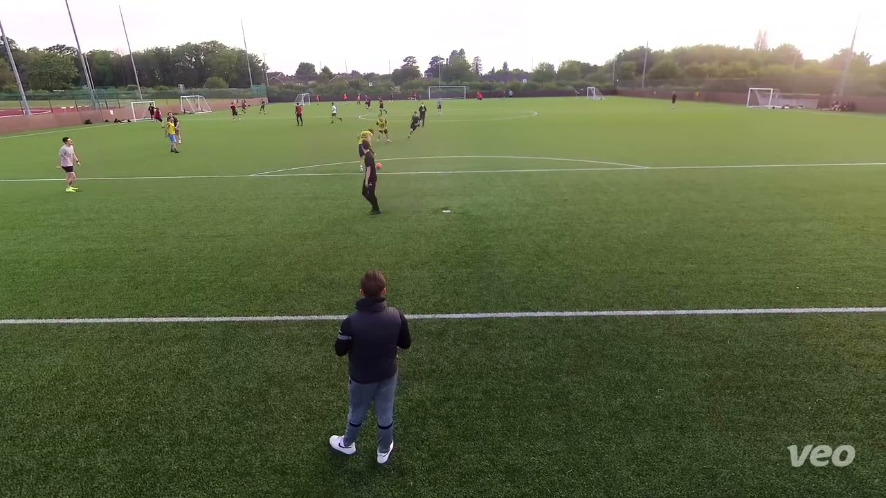 Hardly Athletic v Team Name - Leisure Leagues - 6-a-side Football - Harlow - Mark Hall