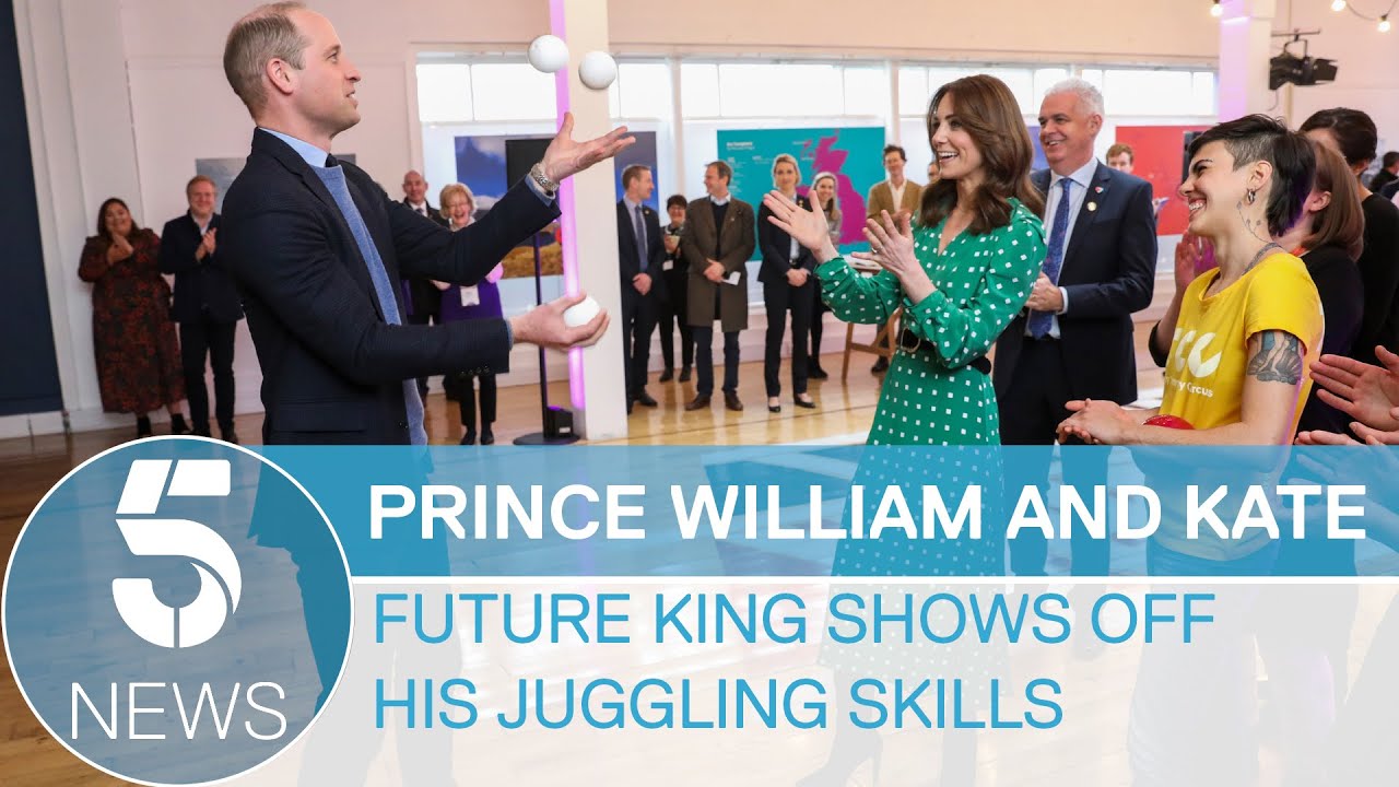 Prince William shows off his juggling skills to Kate during final day of Ireland tour | 5 News