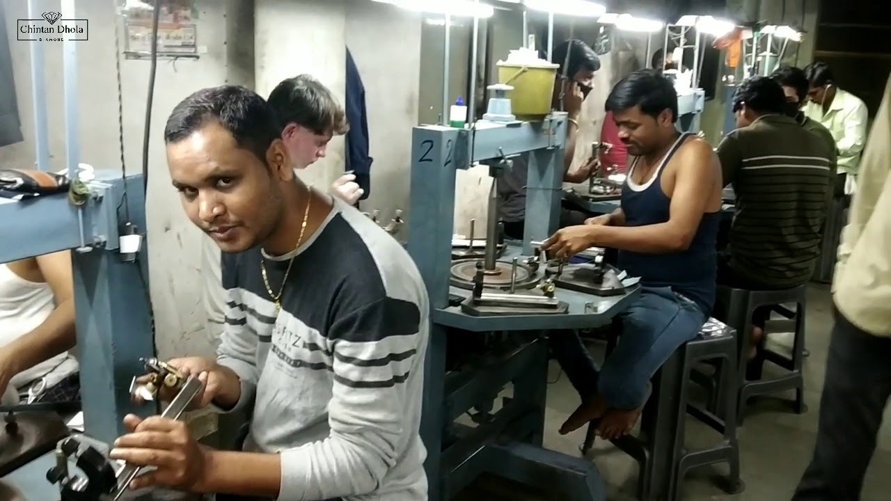 डायमंड कैसे बनते है? | Diamond Manufacturing Unit in Gujarat | Chintan Dhola