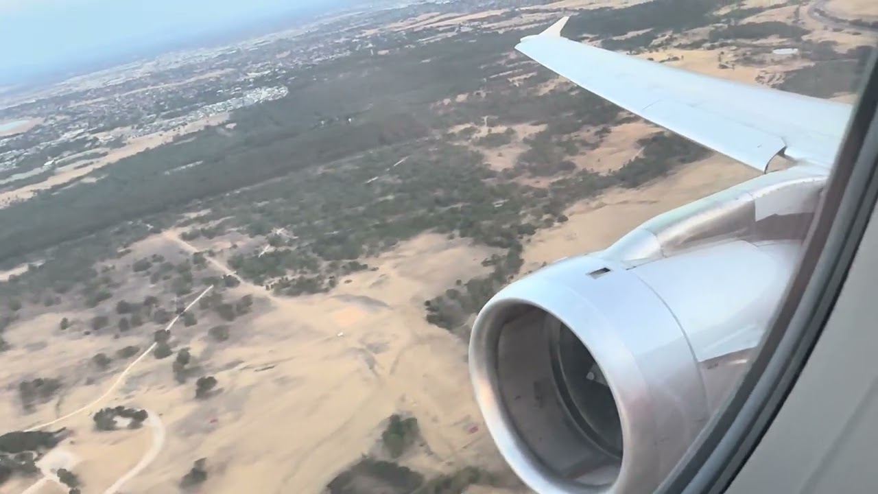 Jetstar Airbus A321-200 Takeoff from Melbourne Tullamarine Airport