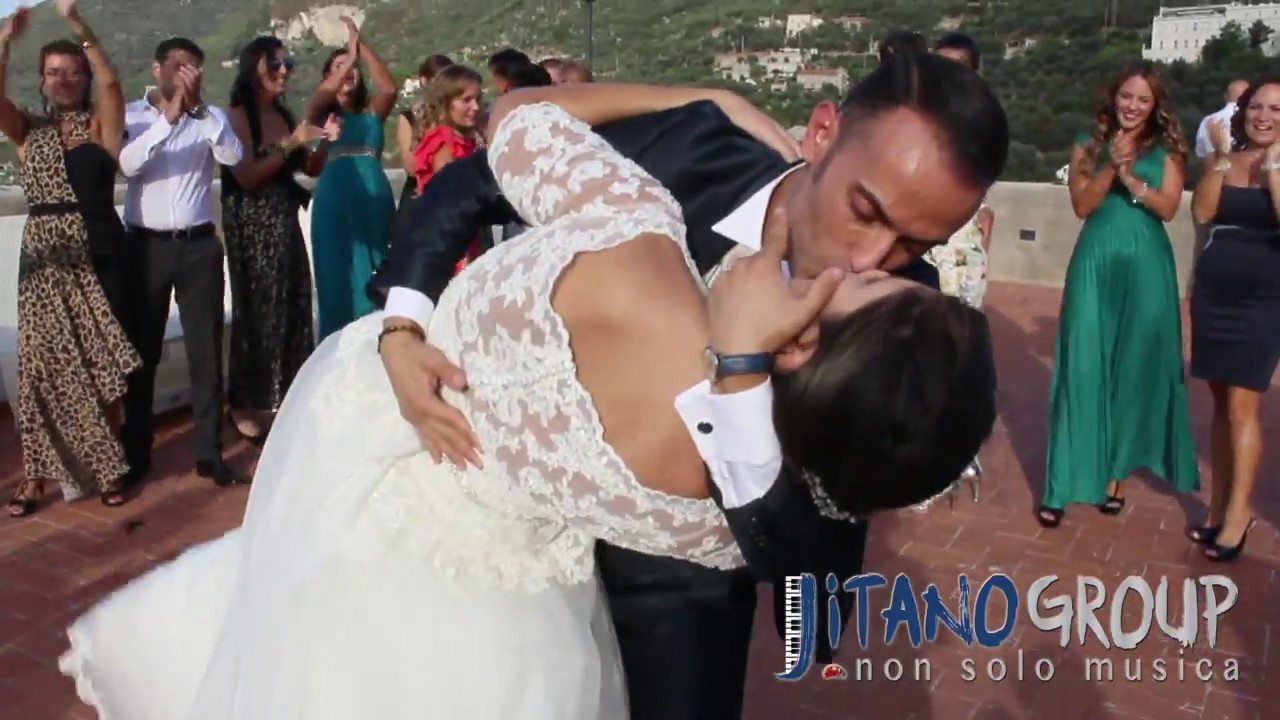 JITANOGROUP-Primo ballo divertente sposi Flashmob