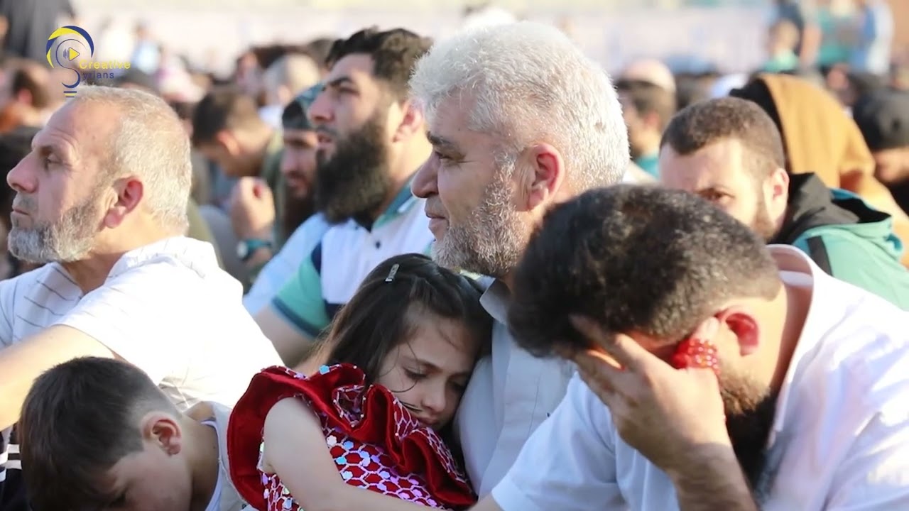 صلاة عيد الأضحى في الملعب البلدي لمدينة إدلب