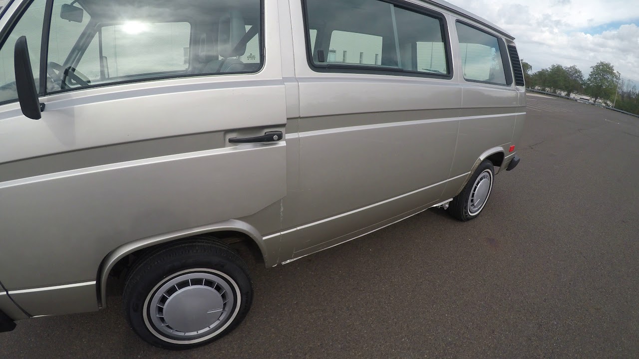 Обзор 4K Volkswagen Vanagon 1991 года. Виртуальный тест-драйв и прогулка.
