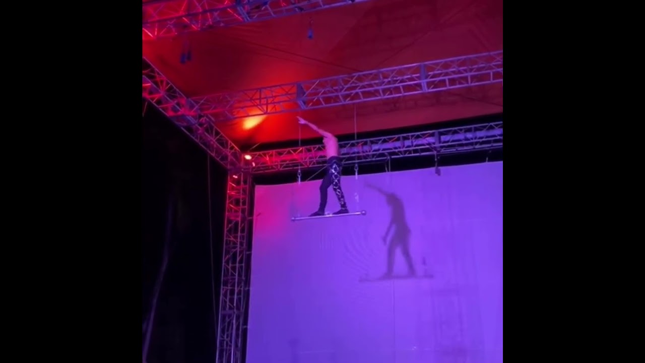 Washington Trapeze