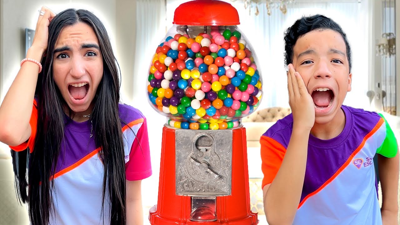 Rafinha e Amigos Brincam de Máquina de Chicletes e se Divertem Com Outras Histórias Para Crianças