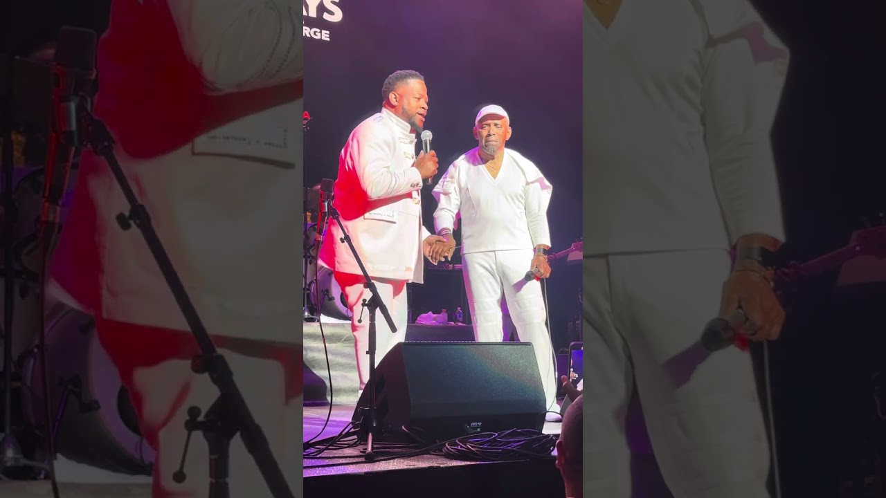 Frankie Beverly “Farewell” April 23 Houston Toyota Center - Given 💐 by @levellebrowning7227