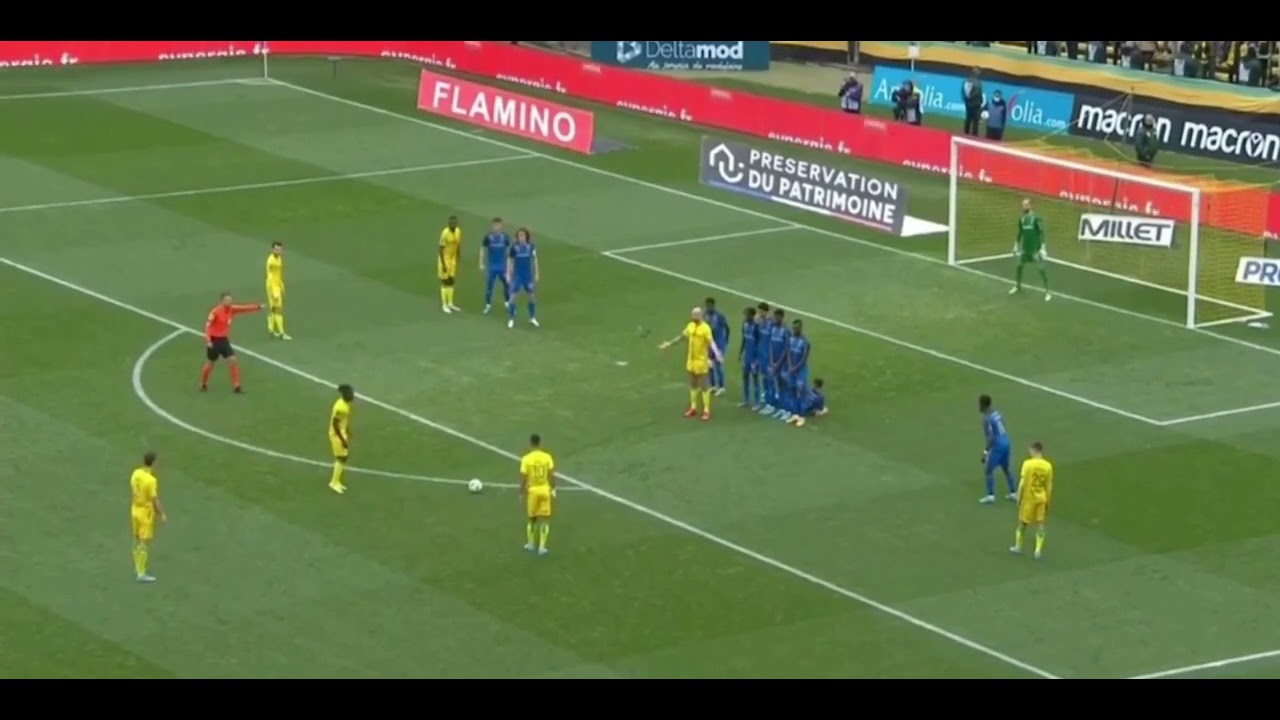 Just like Trippier, Moses Simon can also score free kicks
