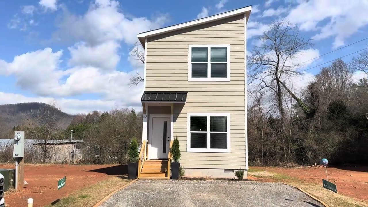 10 Wyndom Lane Asheville NC 