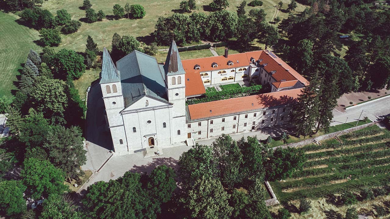 DRON : Franjevački muzej i galerija Gorica Livno