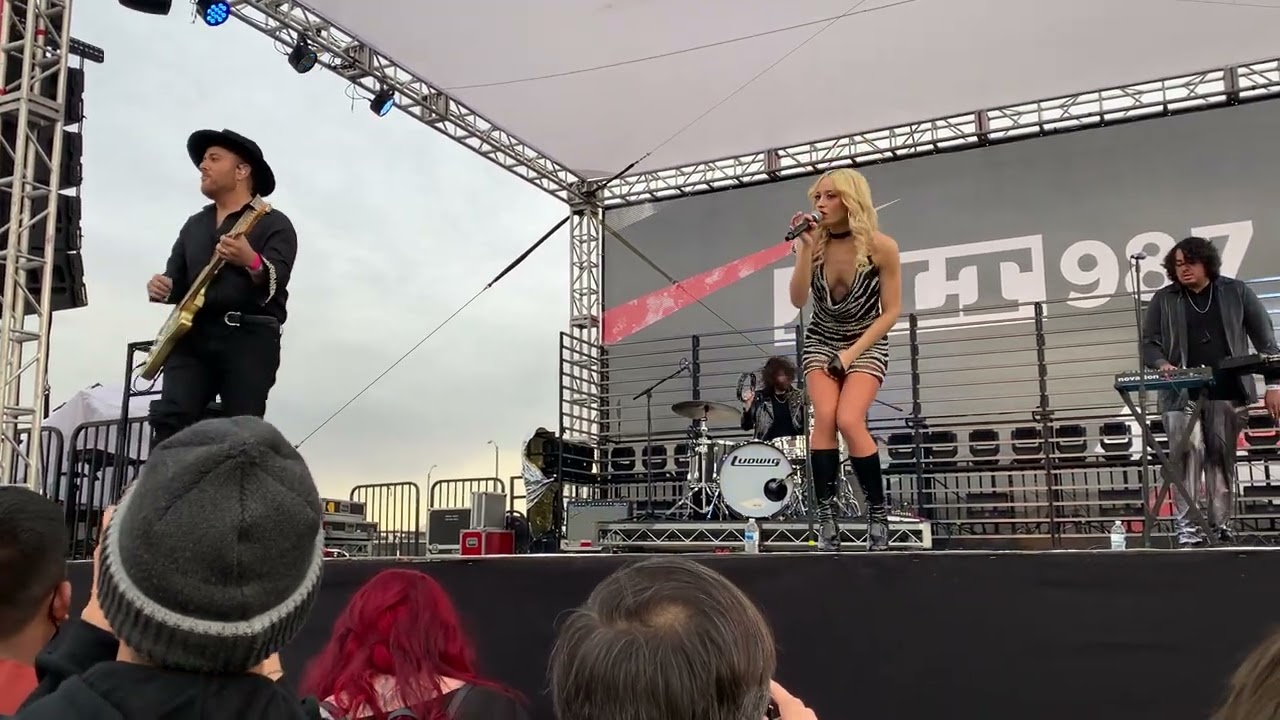 Cannons performing 