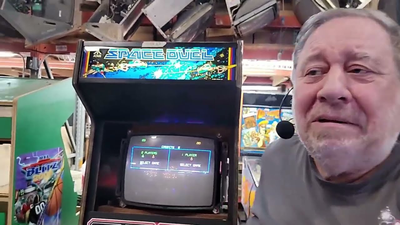 В пятницу вечером в прямом эфире на TNT Amusements с Джеймсом Бондом в пинболе и прочей ерундой!
