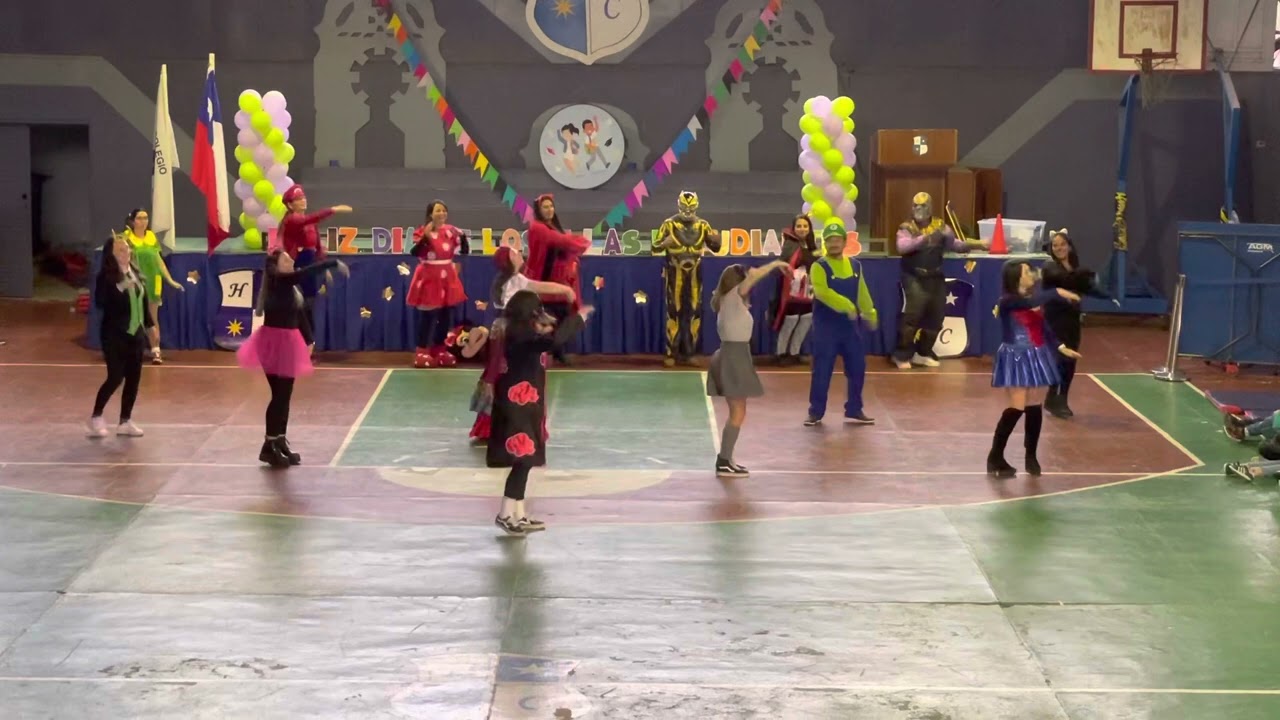 Día del alumno 2023 baile profesores