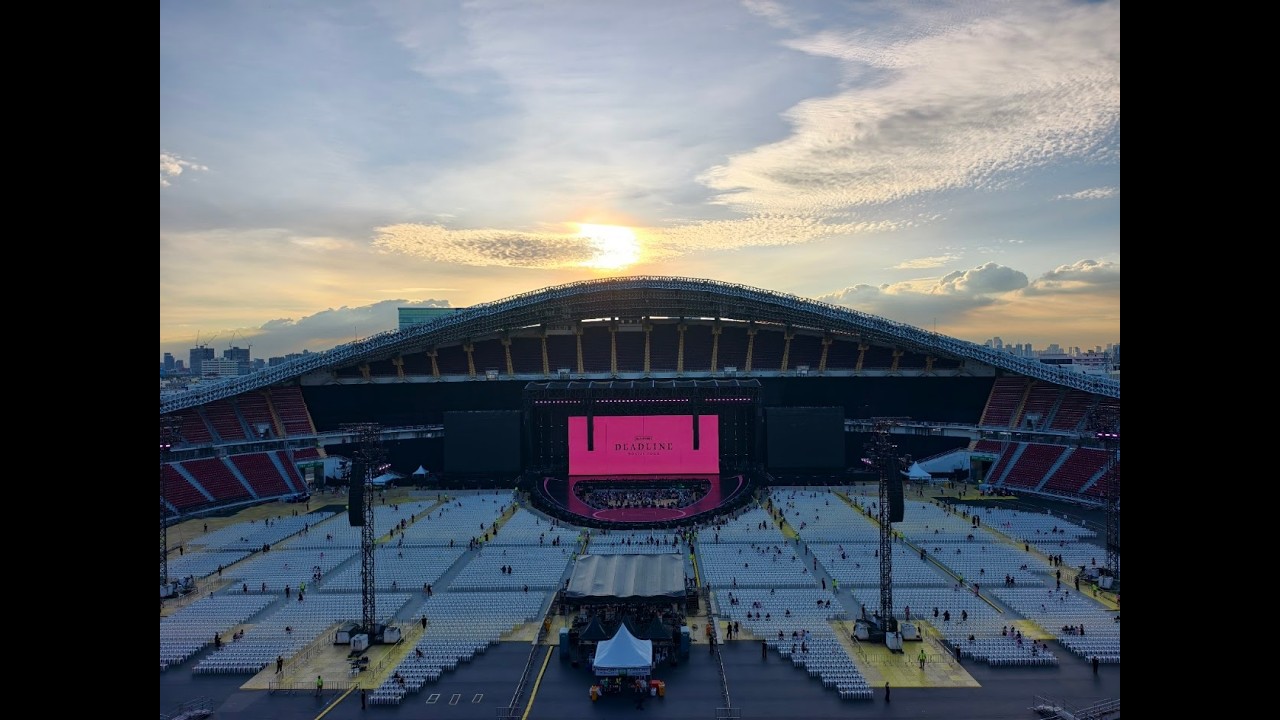 BLACKPINK WORLD TOUR [DEADLINE] IN BANGKOK : Day 1  '불장난 (PLAYING WITH FIRE)'