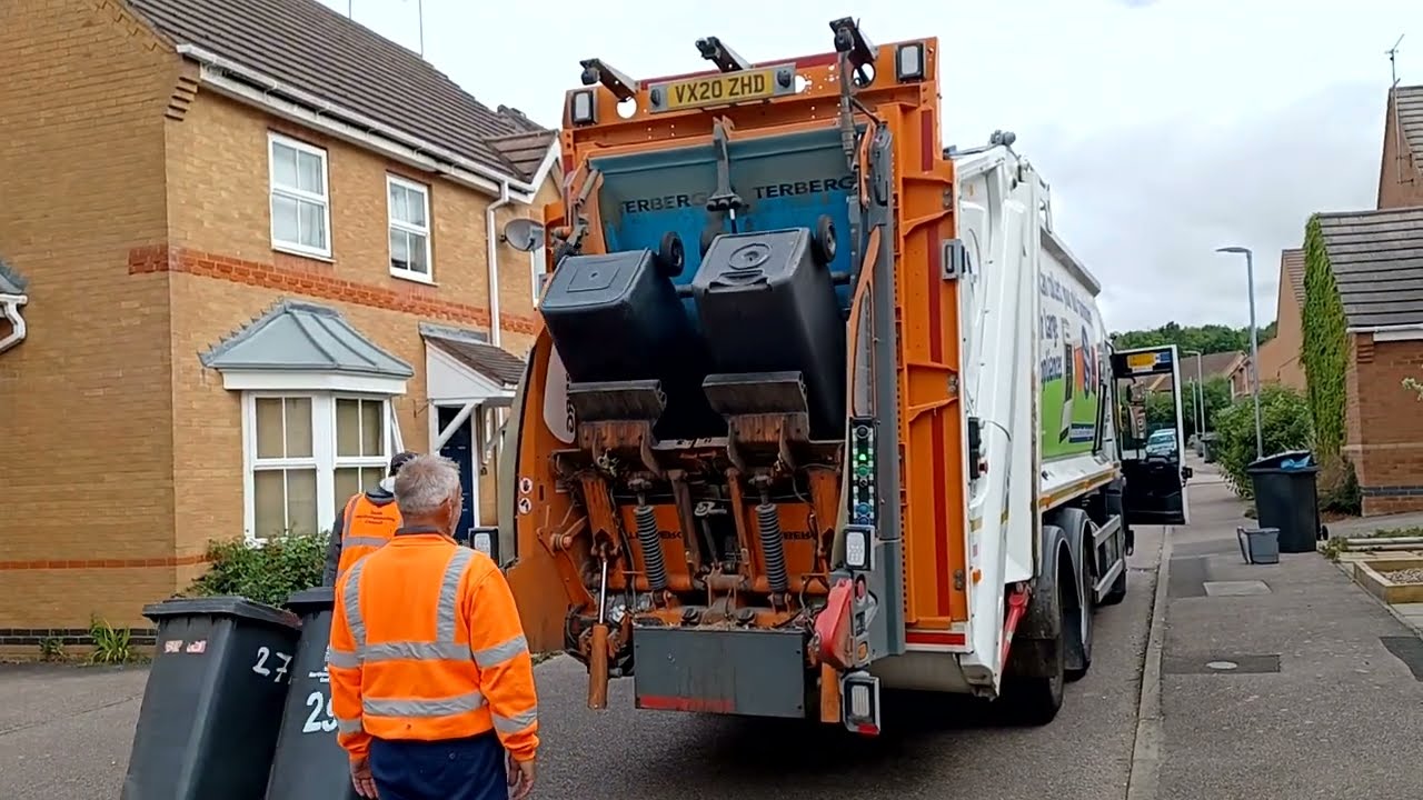 Dennis Elite 6 Olympus Bin Lorry on General Waste, ZHD