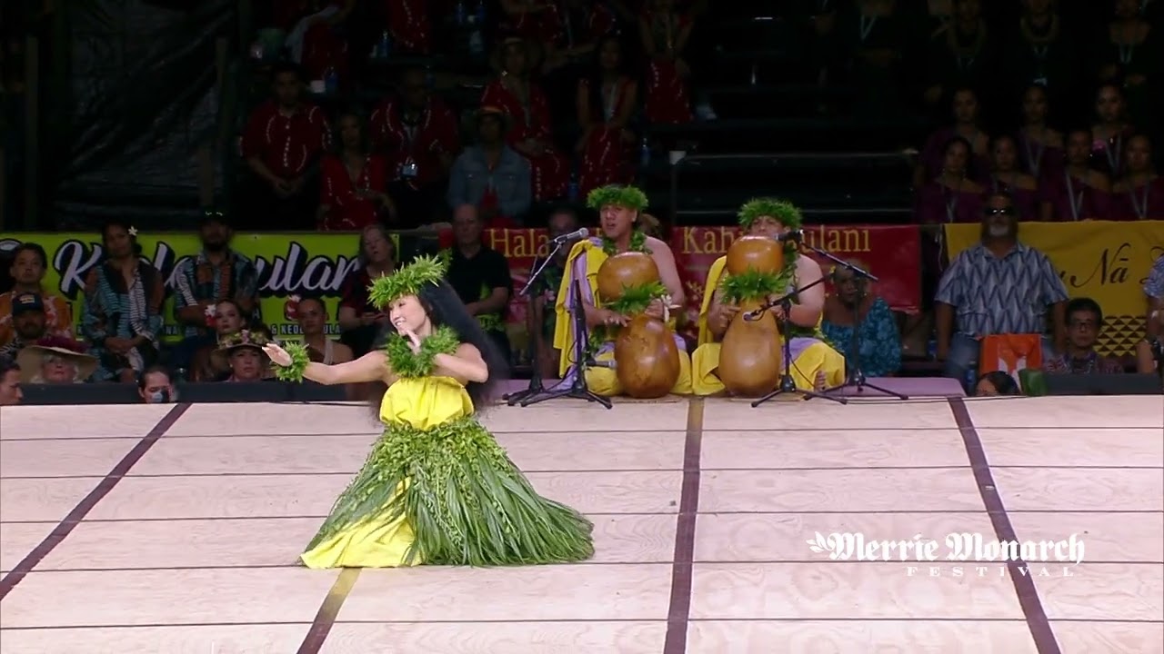 Marina Laʻakea Choi: Hālau Hiʻiakaināmakalehua