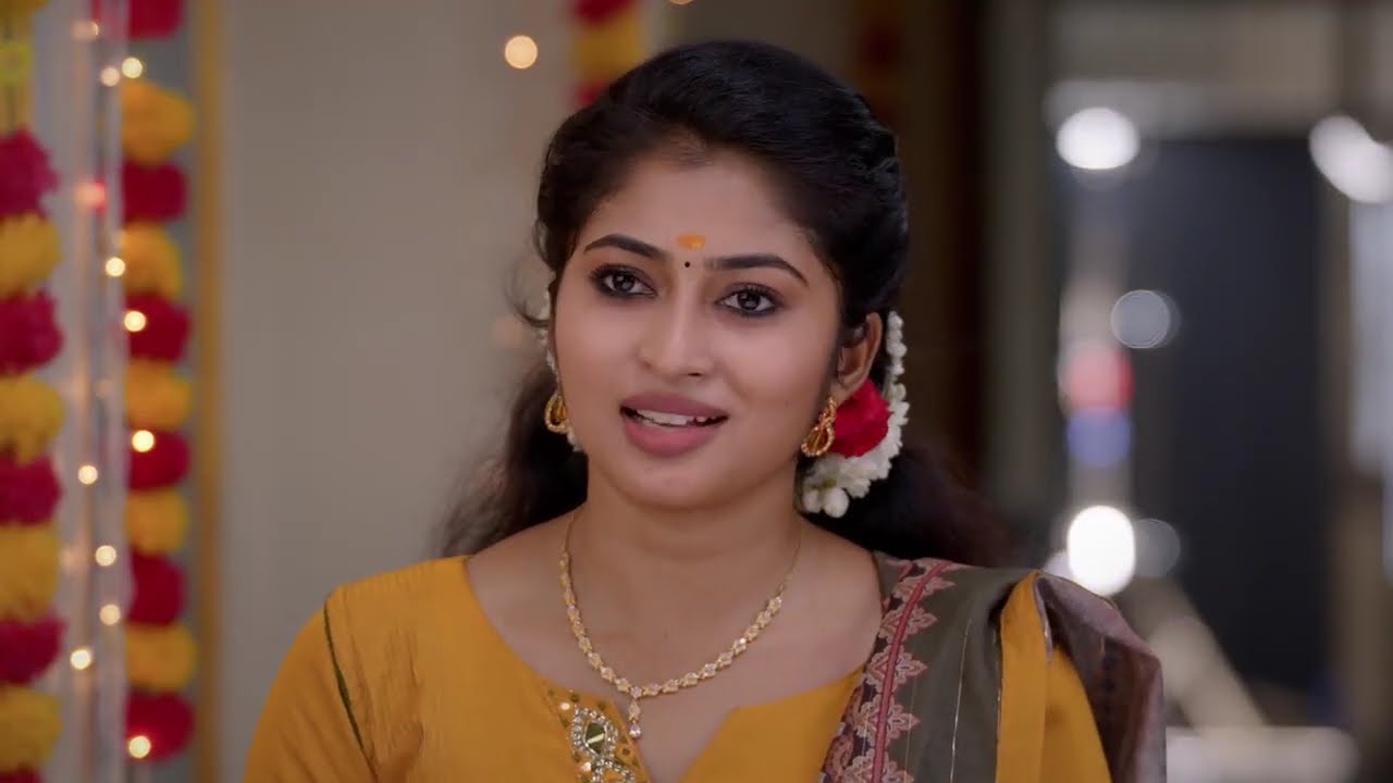 Tragedy Strikes Rajesh's Mother - Veera - Full ep 55 - Zee Tamil - 09-May-204