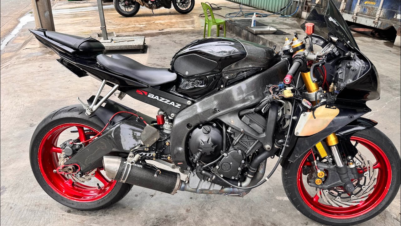R6 làm máy đã xong, Ở đâu làm không được mình xin nhận làm, làm được mới lấy tiền .