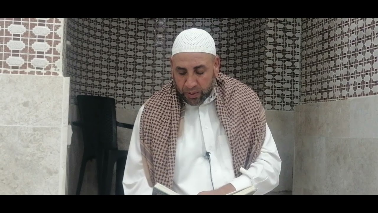 المجلس الثامن باب( فضل الزهد في الدنيا والحث على التقلل منها) وصف حال النبي والصحابه على ما كانو علي