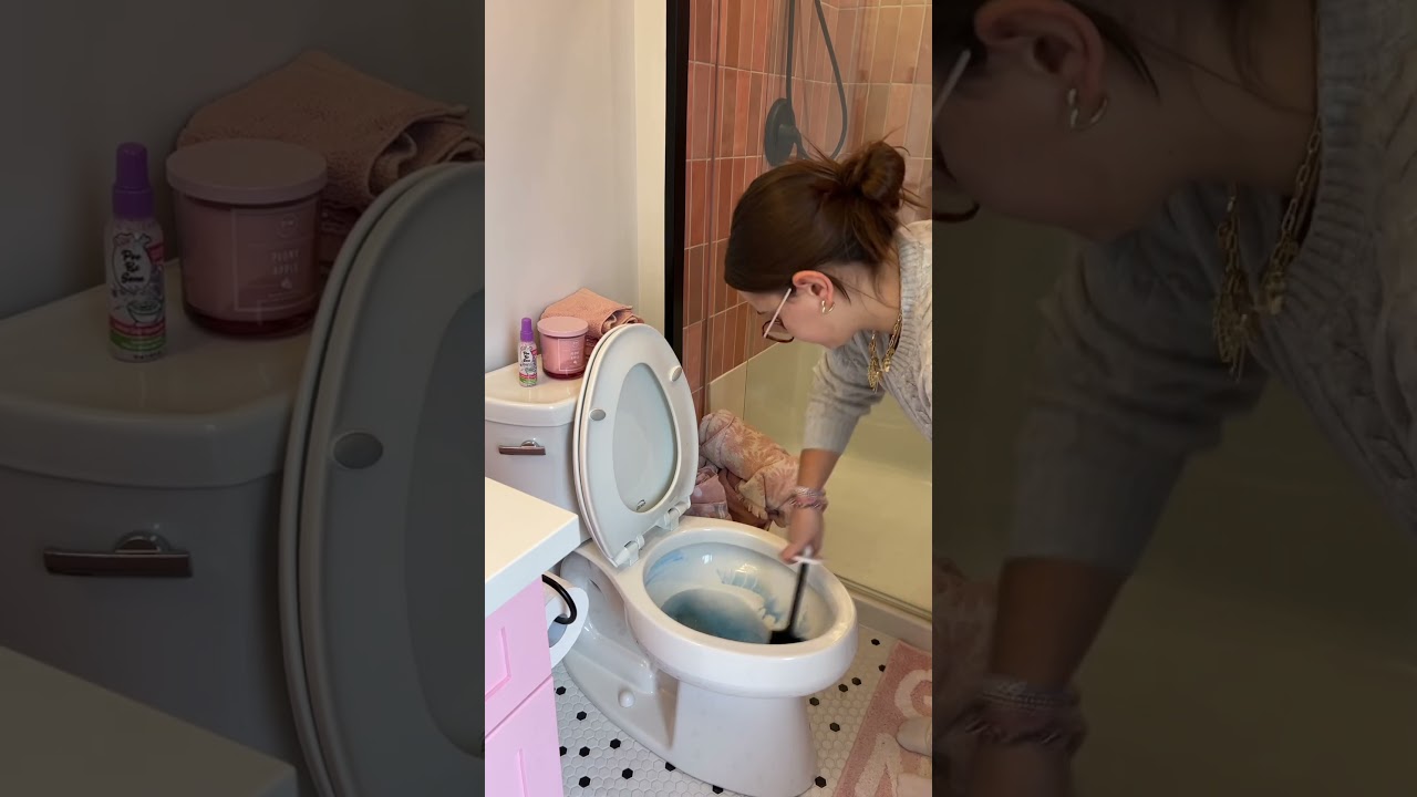 Clean my house with me🫧🥰 #girls #shorts #asmr