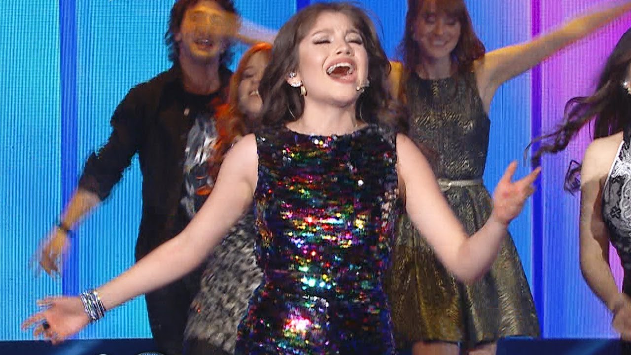 Soy Luna canta en vivo 