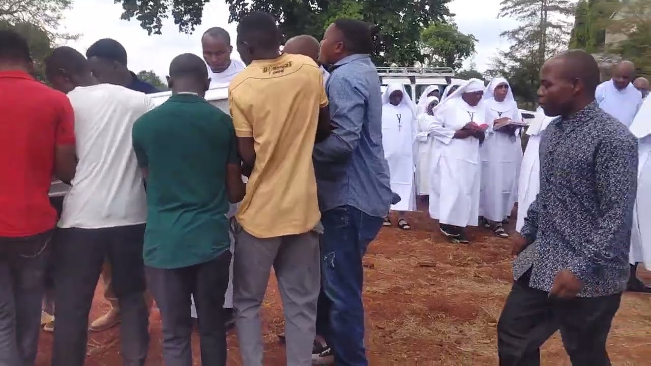 MAANDAMANO YA MAKABURINI ALIPO LALA  Sister Antonia kapinga, OSB. 