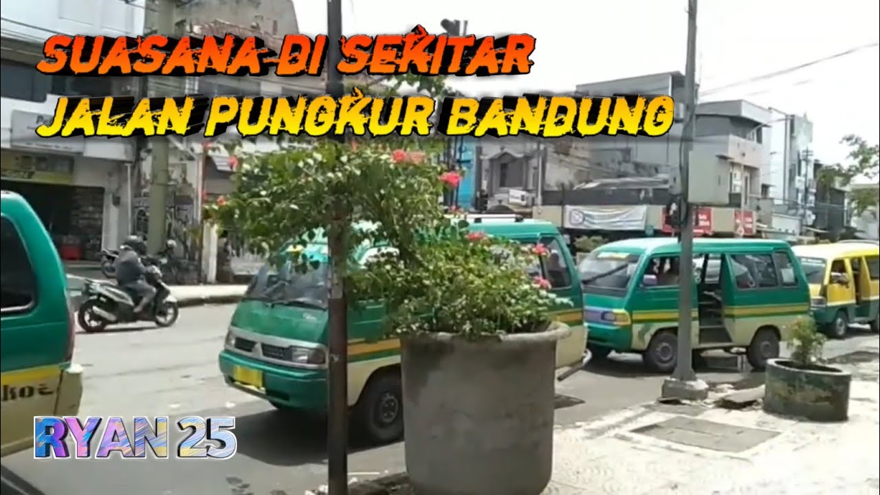 Suasana di sekitar jalan Pungkur Bandung