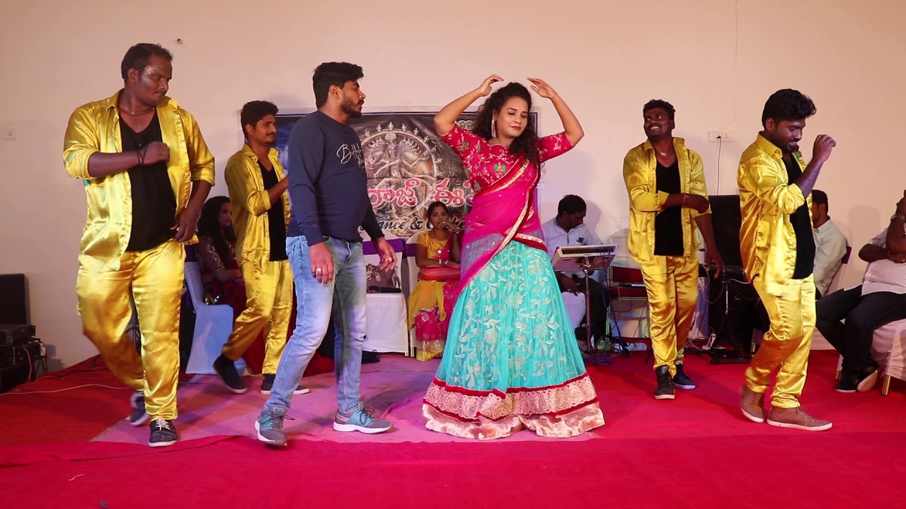MEGASTAR CHAMANTHIPUVVA PUVVA MUGGURUMONGALLU DANCE PERFORMANCE IN ONGOLE PNR CONVENTION