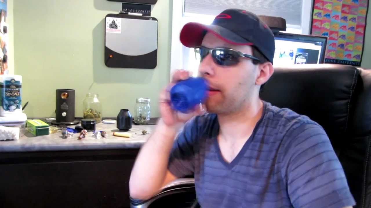 Piffington's Product Reviews: The Smoke Buddy