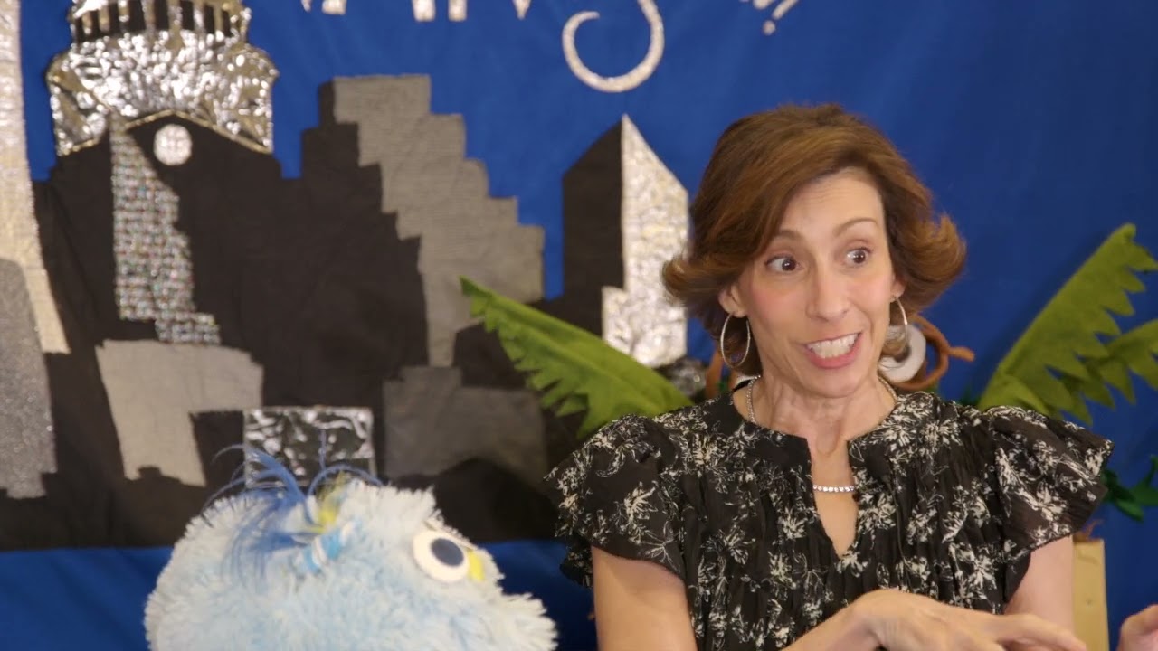 Author Kami Garcia on the Van Show