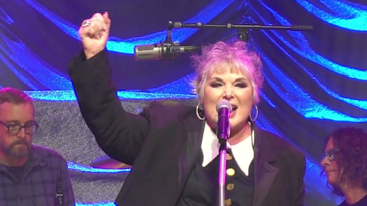 Heart Live 2025 🡆 You're the Voice 🡄 Jun 17 ⬘ Sugar Land, TX