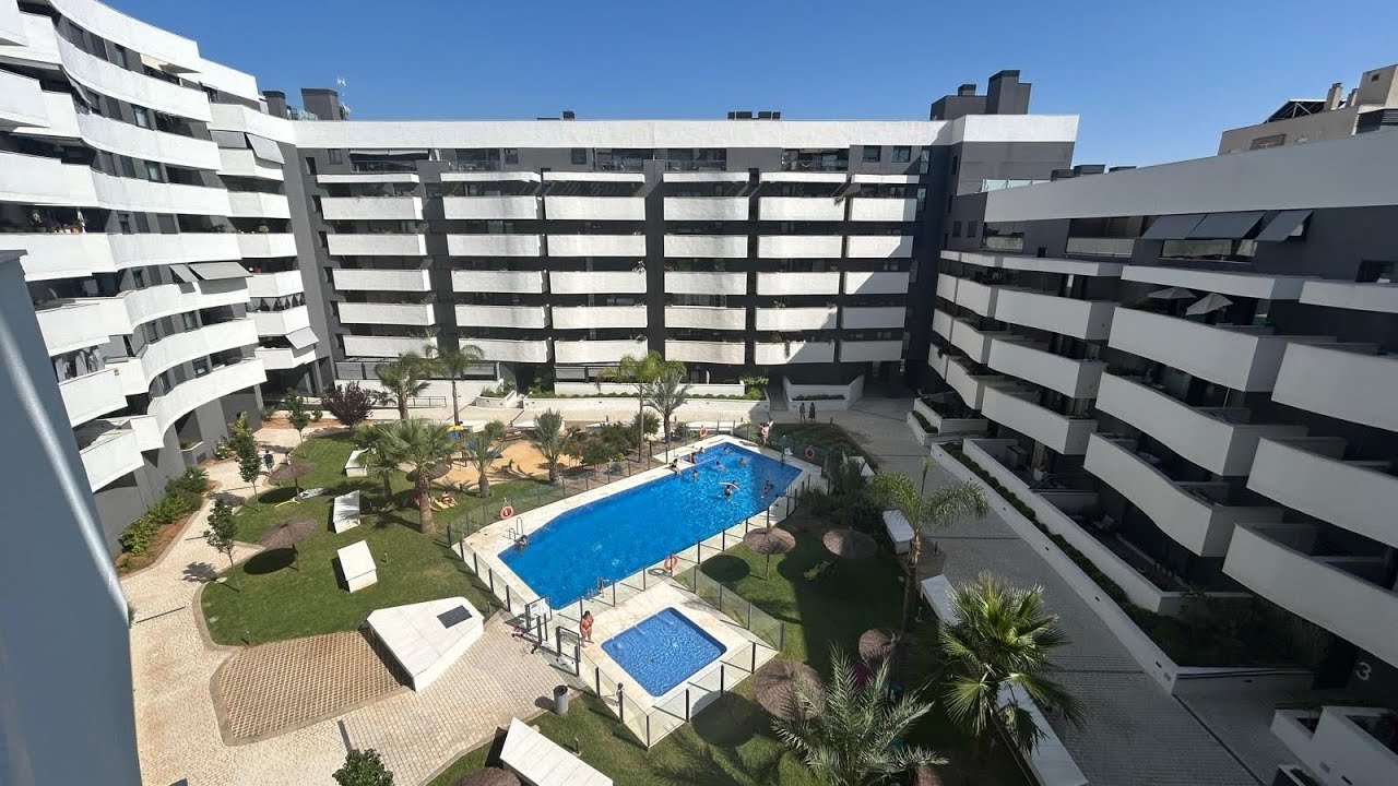 Apartamento en venta! ~ Sevilla este.