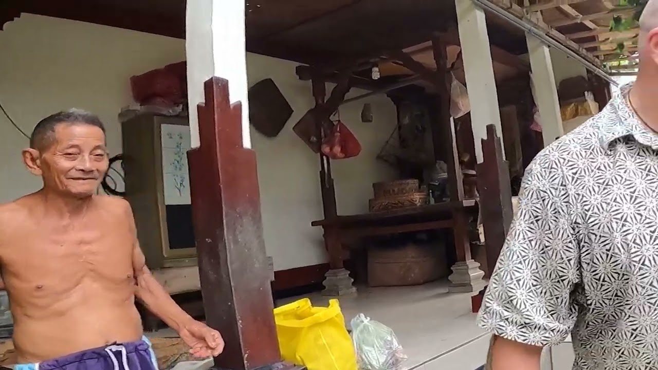 Saving Bali Local Care Packages - Balidonate