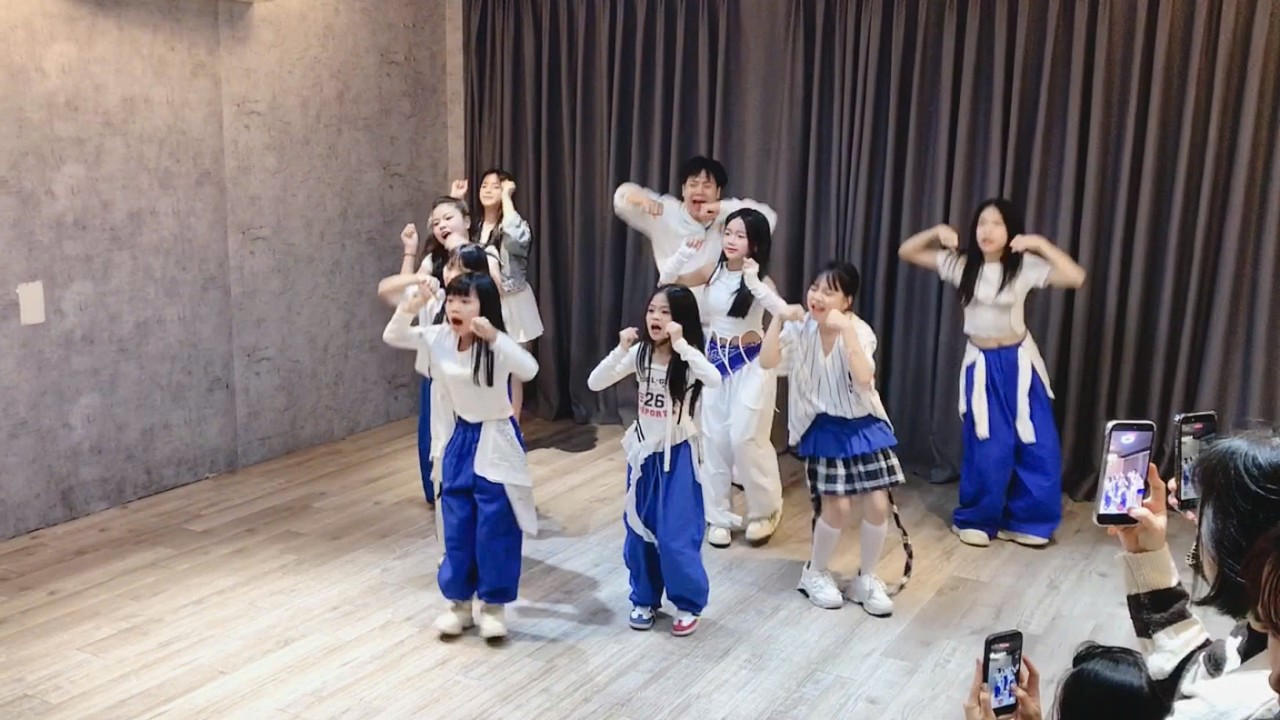 [Dance battle] Which team wins??? #dance #dancechallege #trending