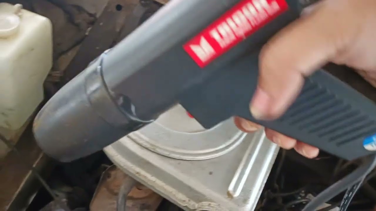 Use of Dwell meter and timing gun to set the ignition timing 