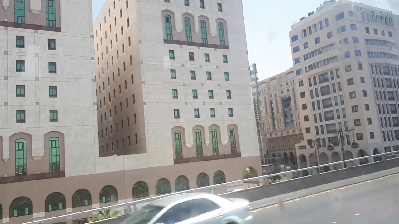 مدخل المدينه المنورة من طريق الهجرة الى الحرم النبوى وشارع الملك عبدالعزيز