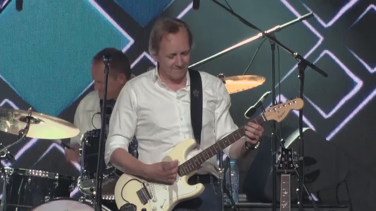 bet bet - Agrā rītā (Live Dzintaru koncertzālē)