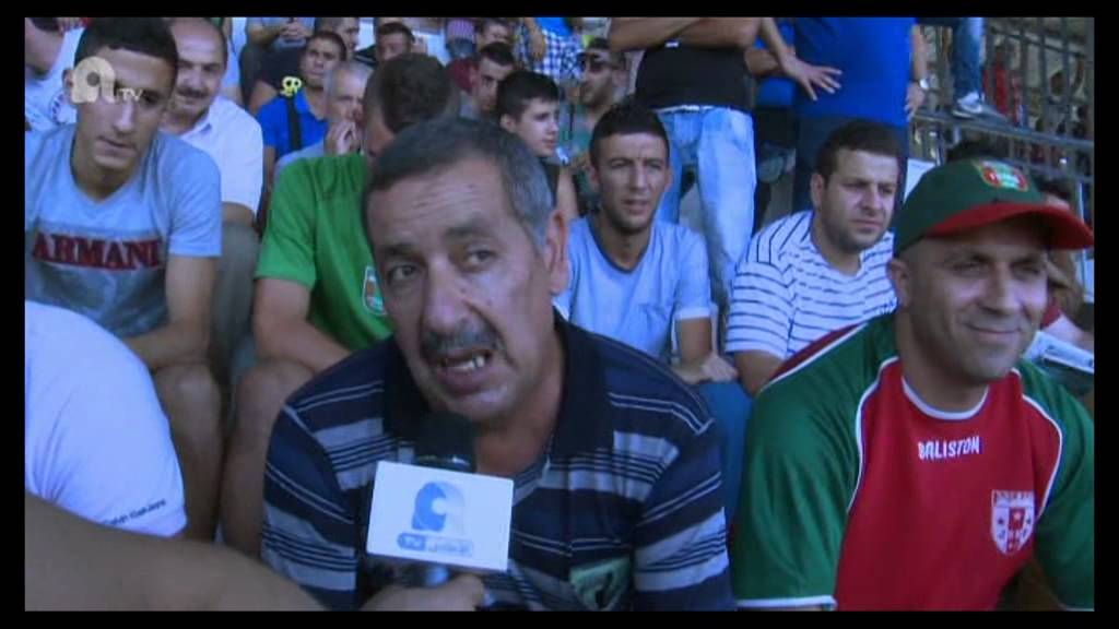 Atlas TV: Reportage sur les Fans de la JSMB du 26/10/2013 [ les lions de la Soummam ]