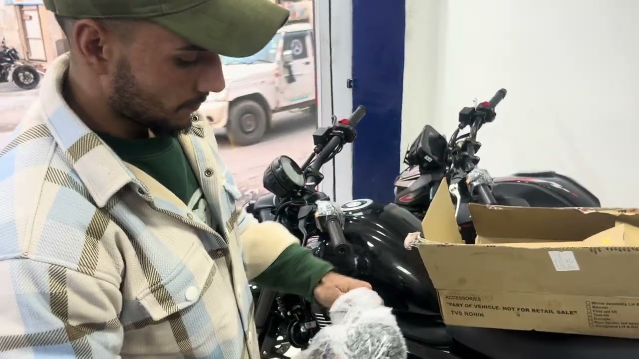 Ronin black ready for delivery #viral #new #tvs 