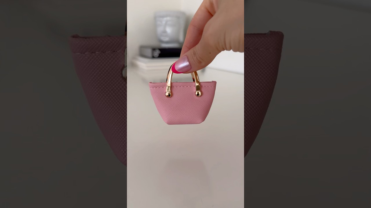 Mini tote bag 👛 #minibag #asmrsounds #bag #pink #minimakeup #mini #shorts #satisfying #whatsinmybag