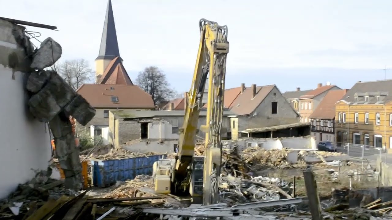 Hohenmölsen Dezember 2018. Blick von und auf die ehemalige Freundschaft. Weihnachtszeit im Zentrum.