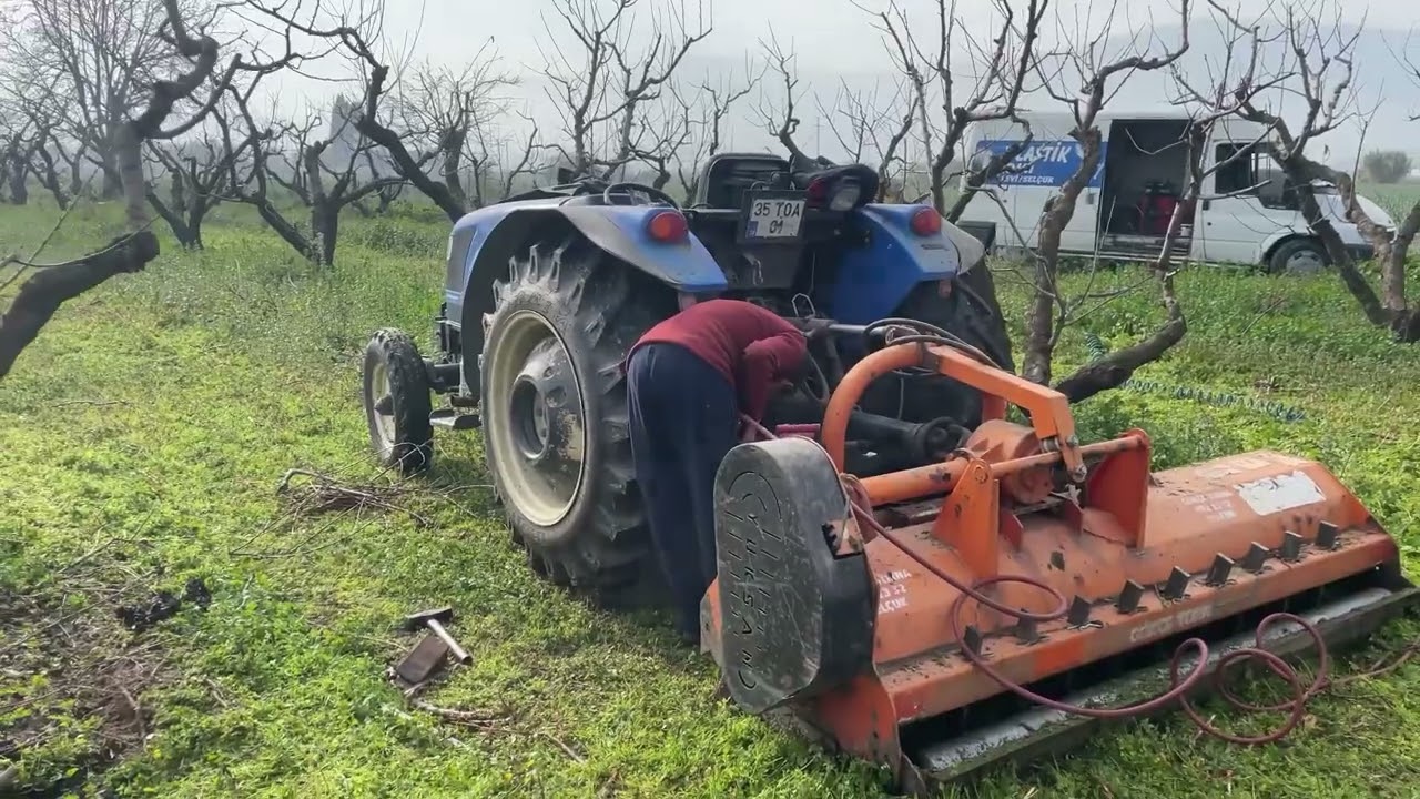 New Holland TT50 ile bahçe temizliği
