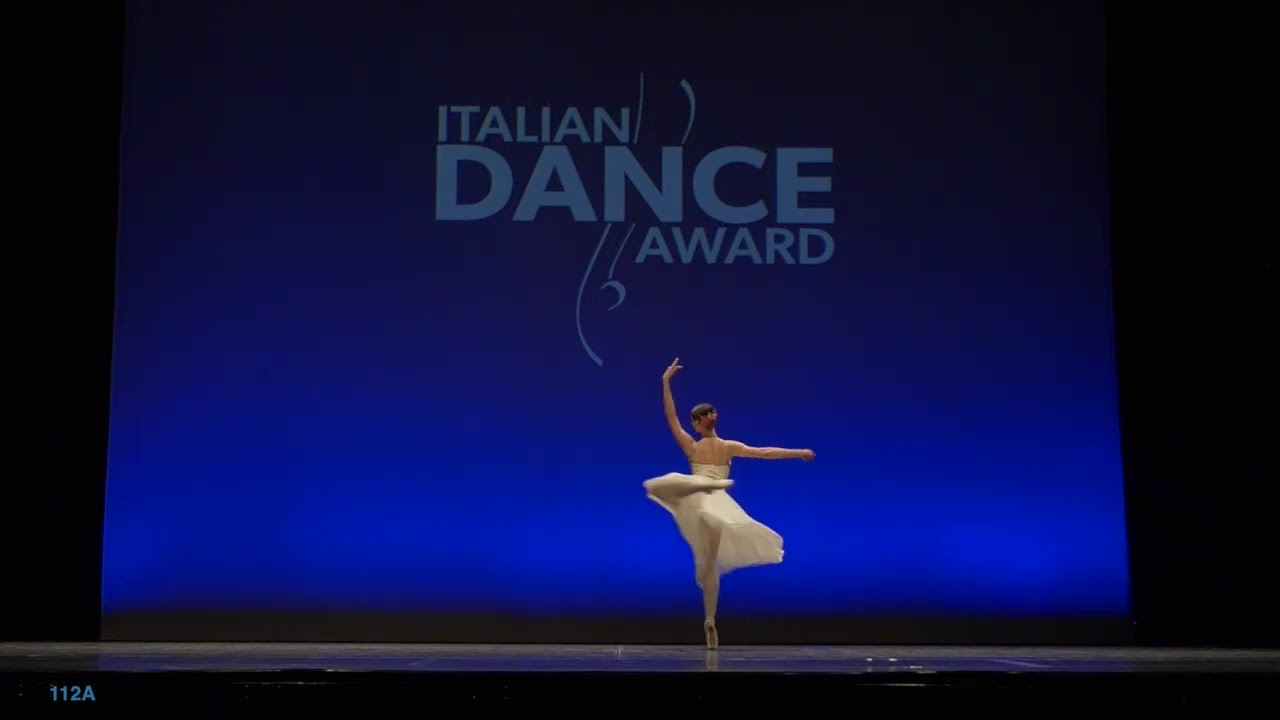 Laura Castello classical variation