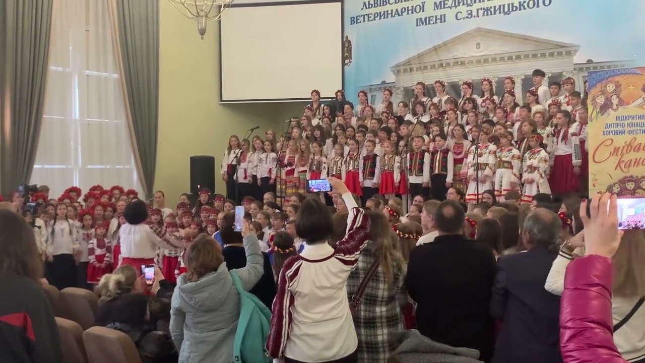 За світ встали козаченьки